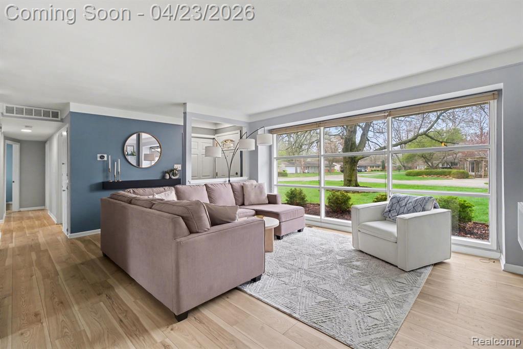 41024 Mooringside, Novi, MI — Photo 5