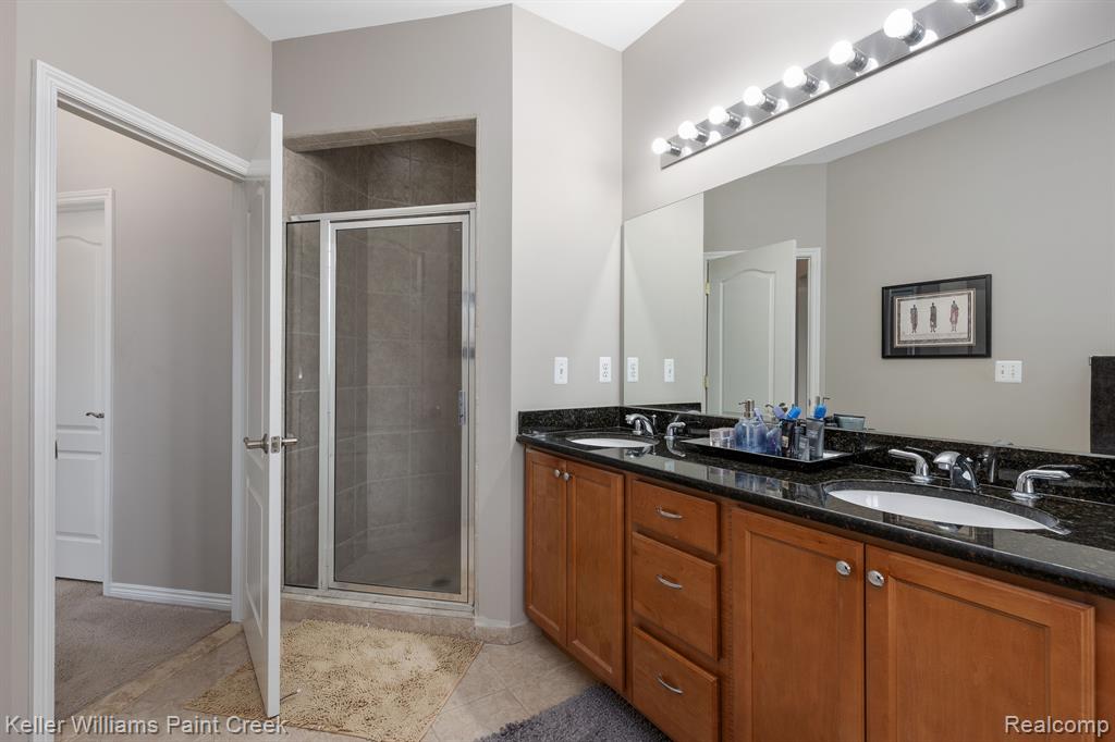 5504 Eagleview Court, Clarkston, MI 48348 — Photo 22