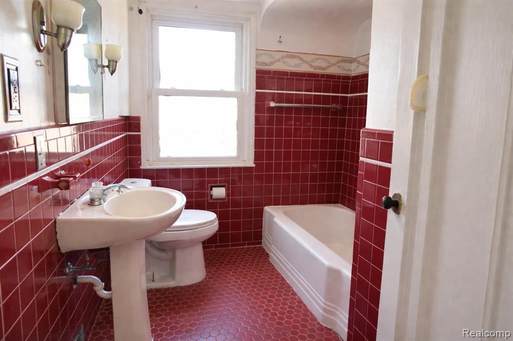 18095 Appoline Street, Detroit, MI 48235 — Photo 8
