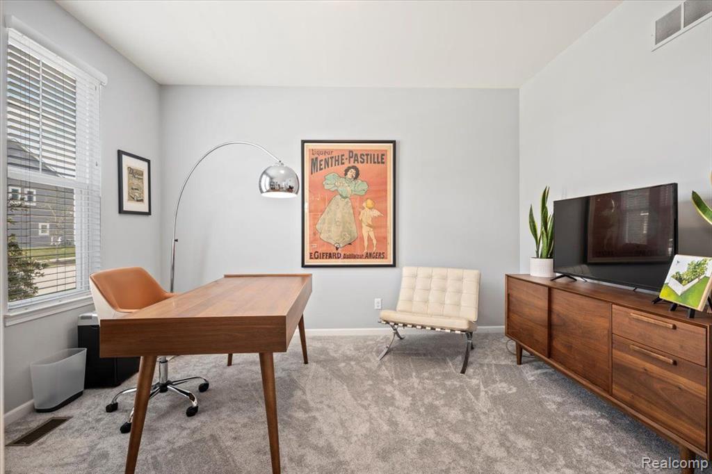 4250 KENT Road, Royal Oak, MI 48073 — Photo 6
