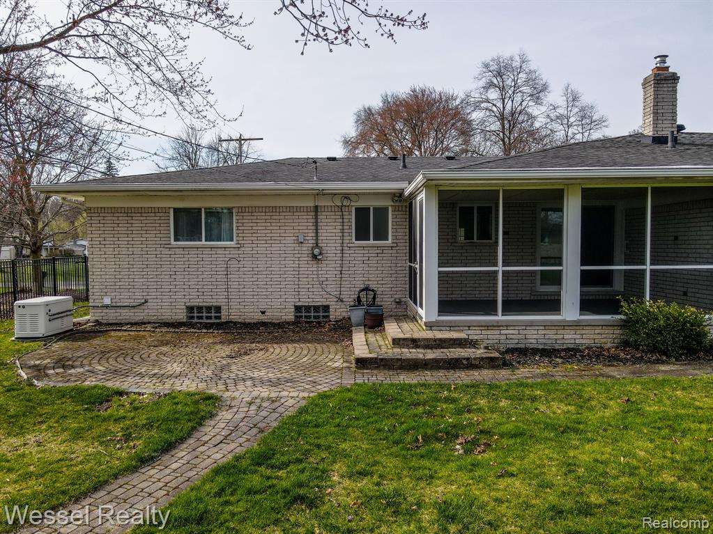 6769 DONNYBROOK Drive, Shelby Twp, MI 48316 — Photo 6