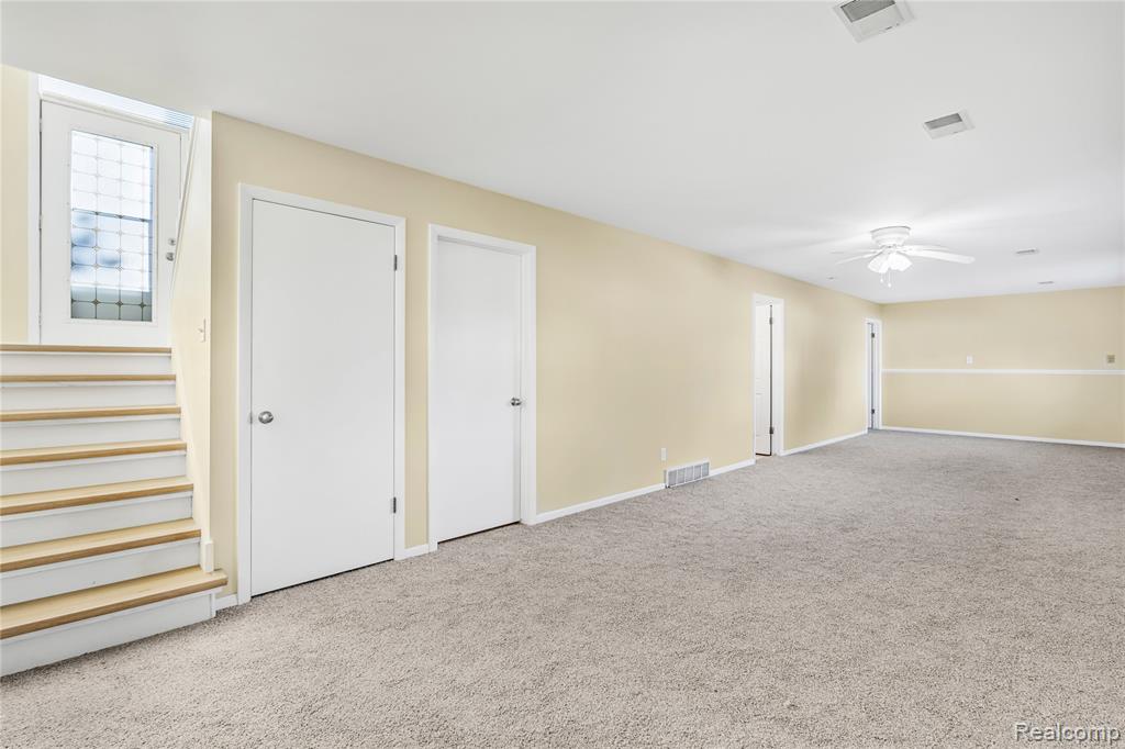 6068 Hearthside Place, Grand Blanc, MI 48439 — Photo 48