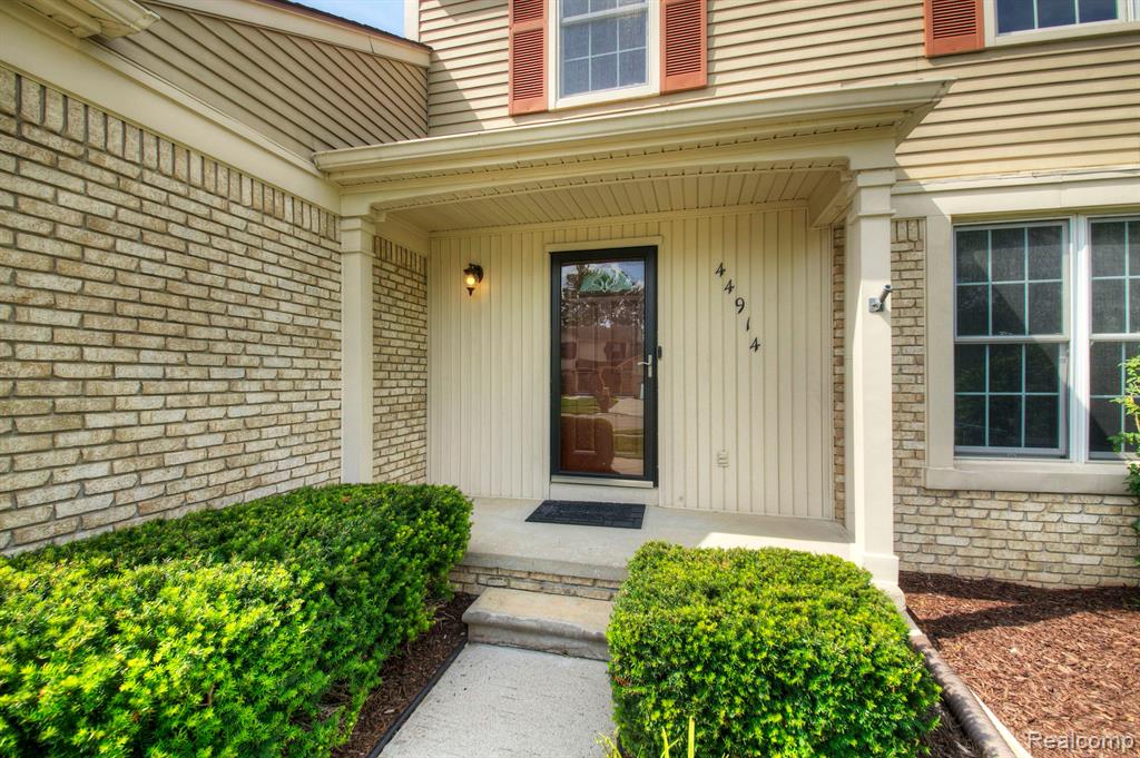 44914 FAIR OAKS Drive, Canton, MI 48187 — Photo 3