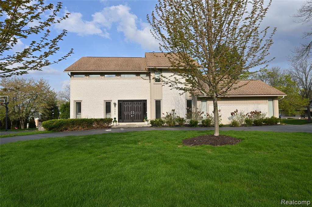 6020 Orchard Ridge Court, West Bloomfield, MI — Photo 47