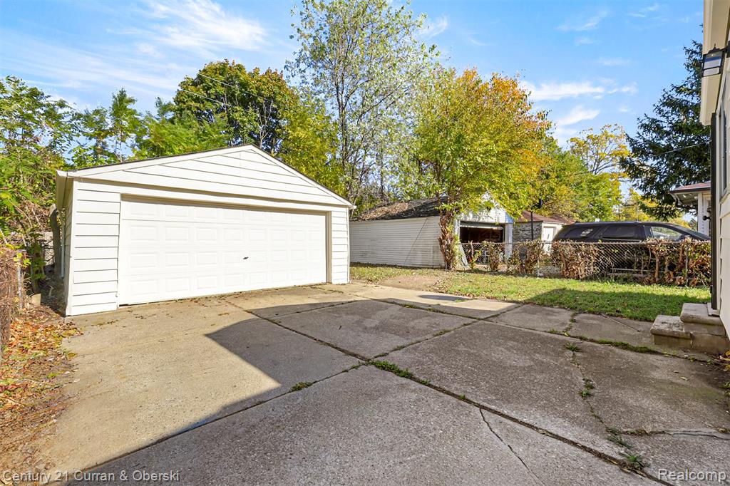 15011 Bringard Drive, Detroit, MI 48205 — Photo 22