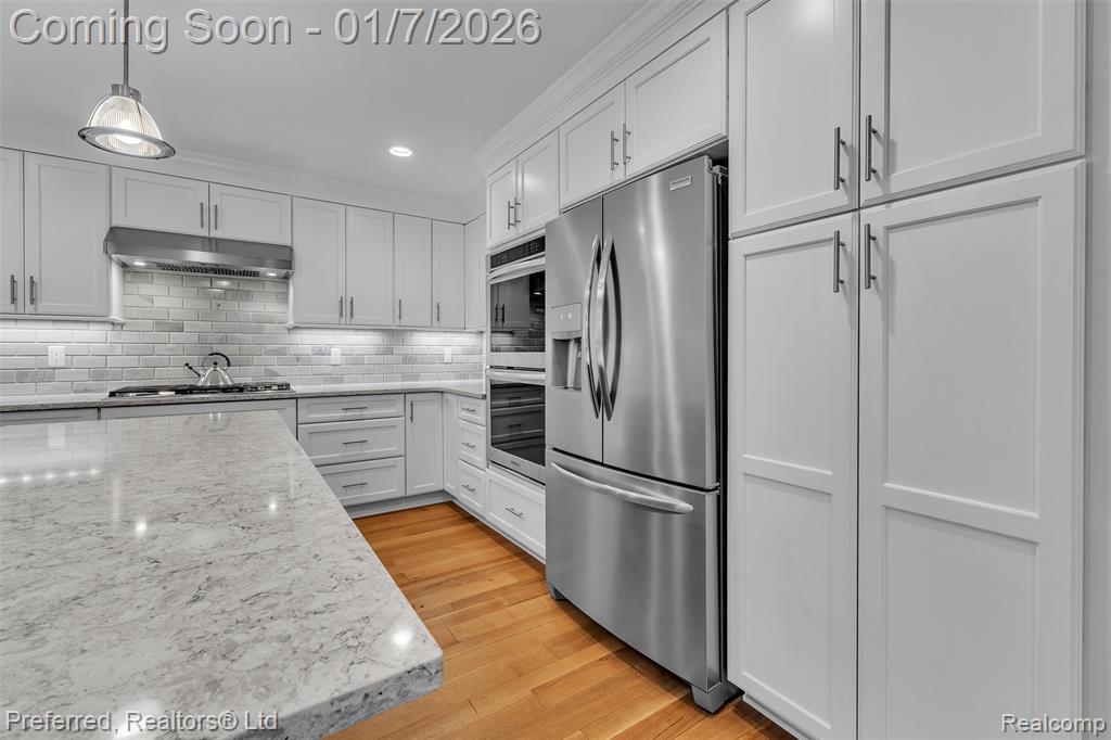 13684 Eaton Drive, Plymouth, MI 48170 — Photo 32