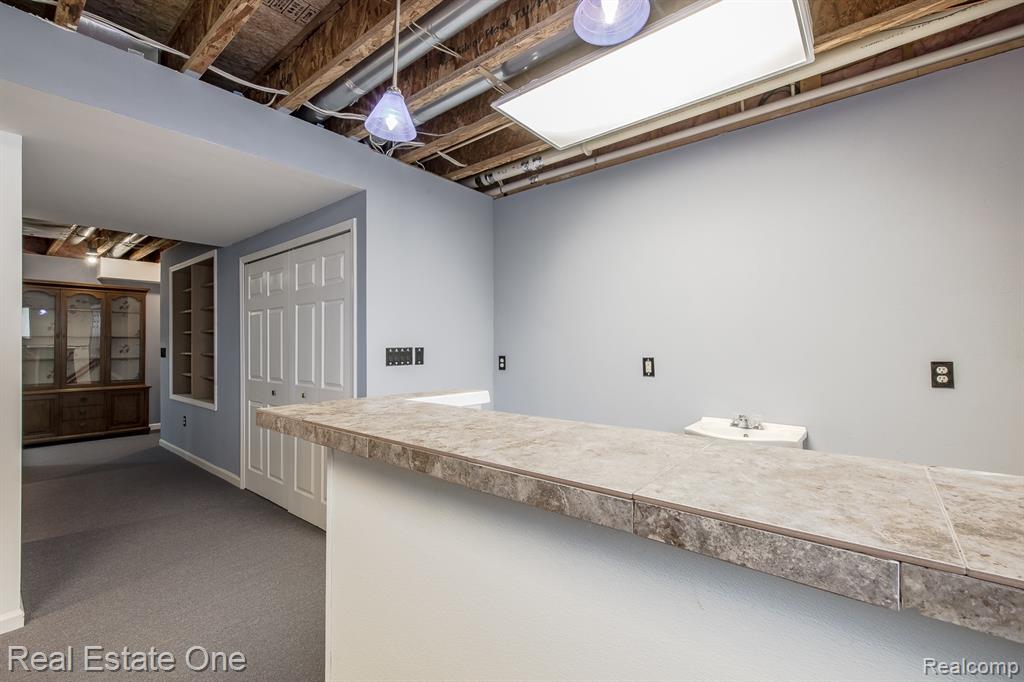 1277 Edelweiss Lane, Waterford, MI 48327 — Photo 27