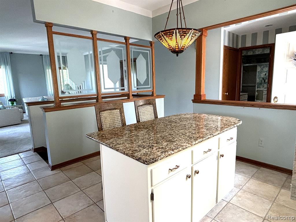 34060 HILLSIDE, Farmington Hills, MI 48335 — Photo 9