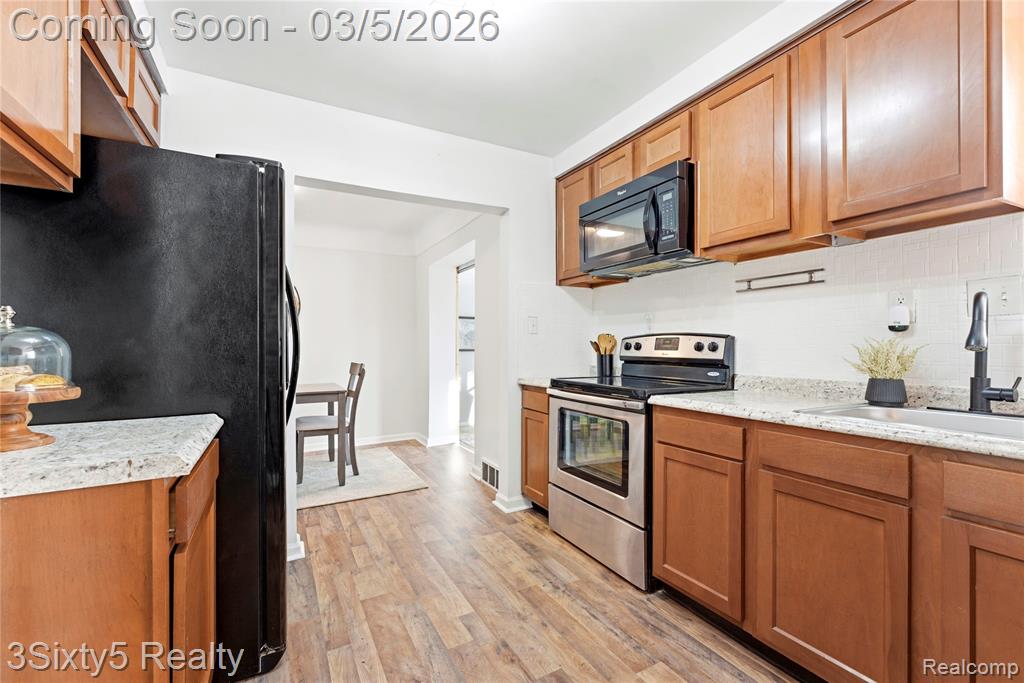 9007 Quandt Avenue, Allen Park, MI 48101 — Photo 8