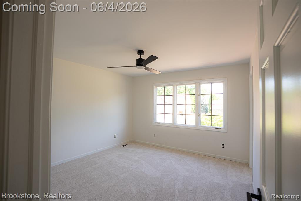 8828 Grace Street, Shelby Twp, MI 48317 — Photo 25