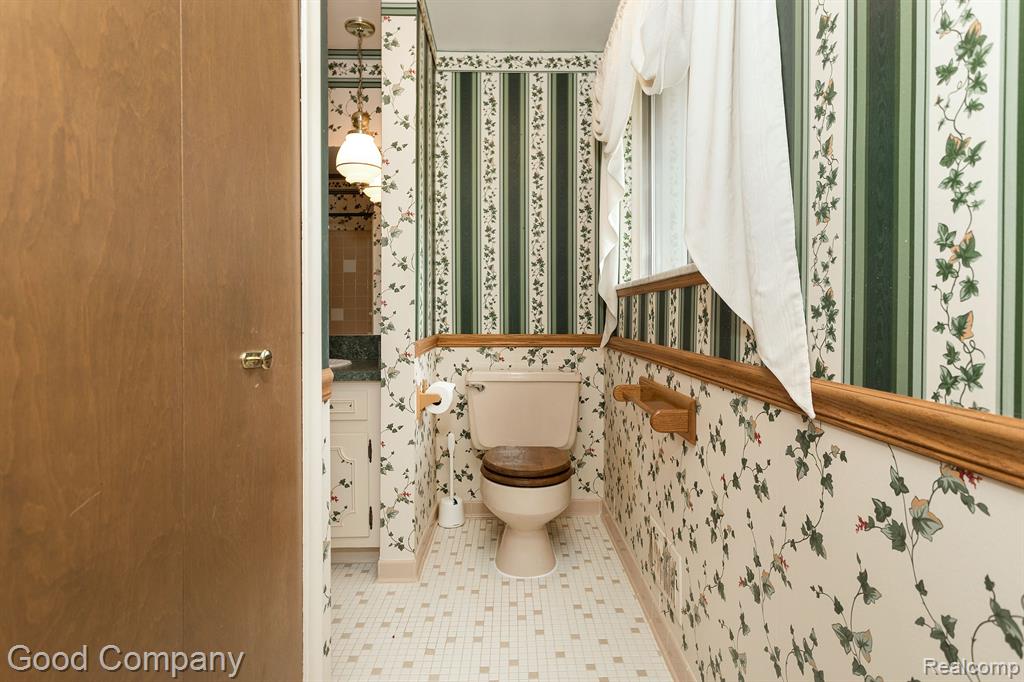 53258 BANCROFT Drive, Shelby Twp, MI 48316 — Photo 24