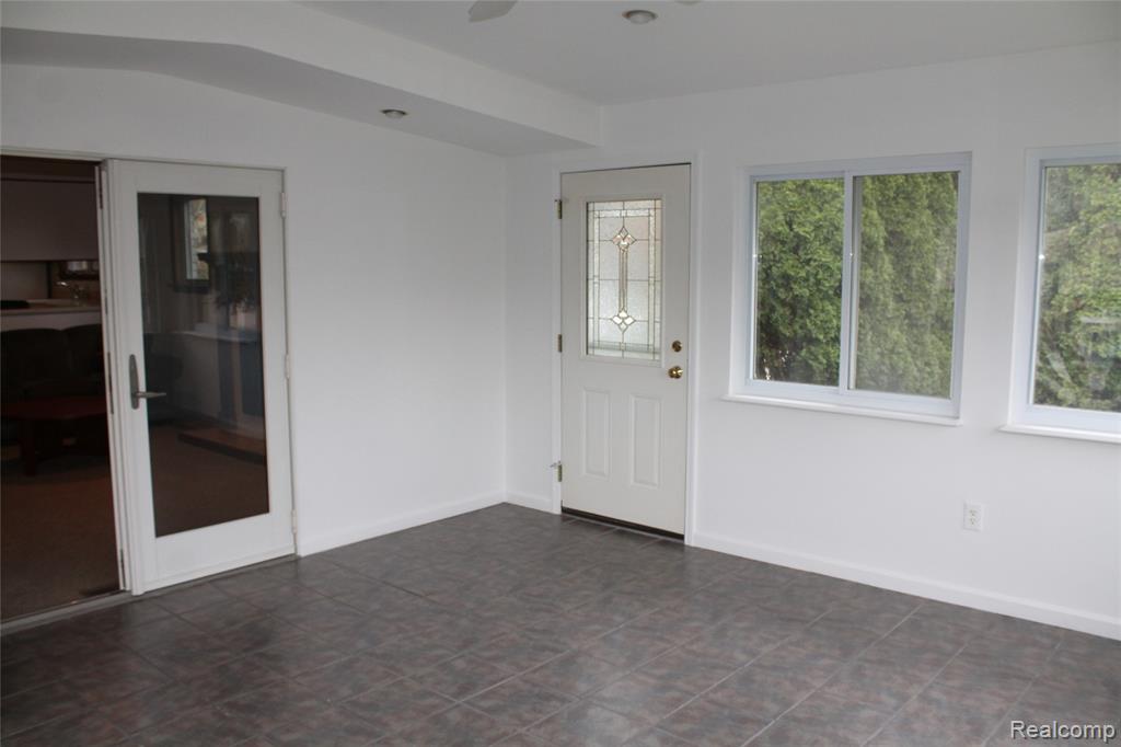 4986 Jackson Street, Trenton, MI 48183 — Photo 27
