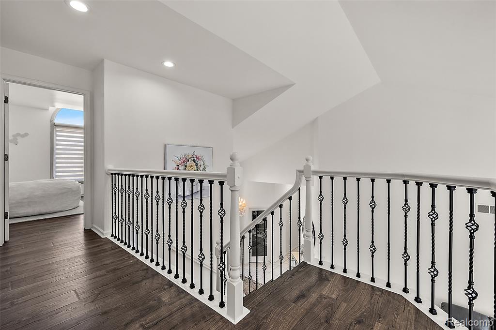 43187 Vintners Place Drive, Sterling Heights, MI 48314 — Photo 25