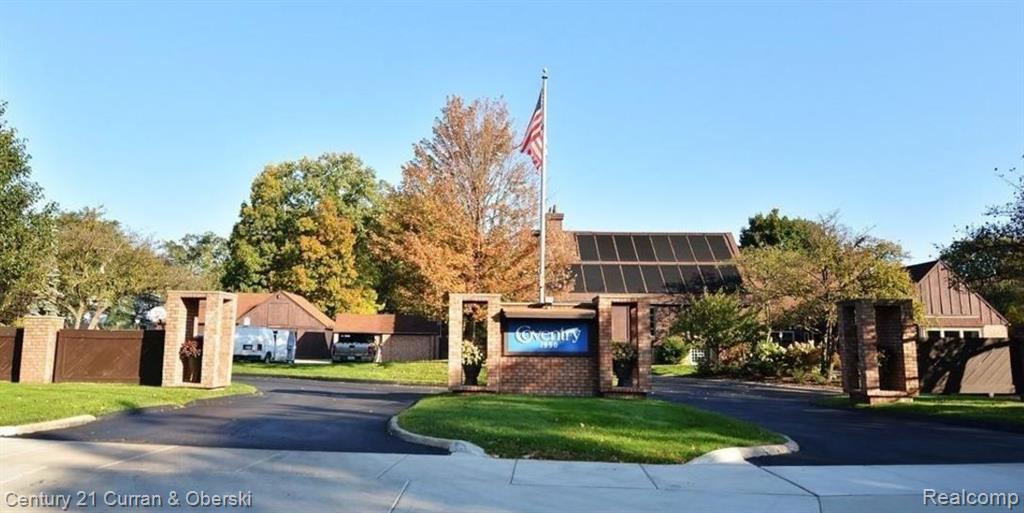 1745 WICKHAM Street, Royal Oak, MI 48073 — Photo 25