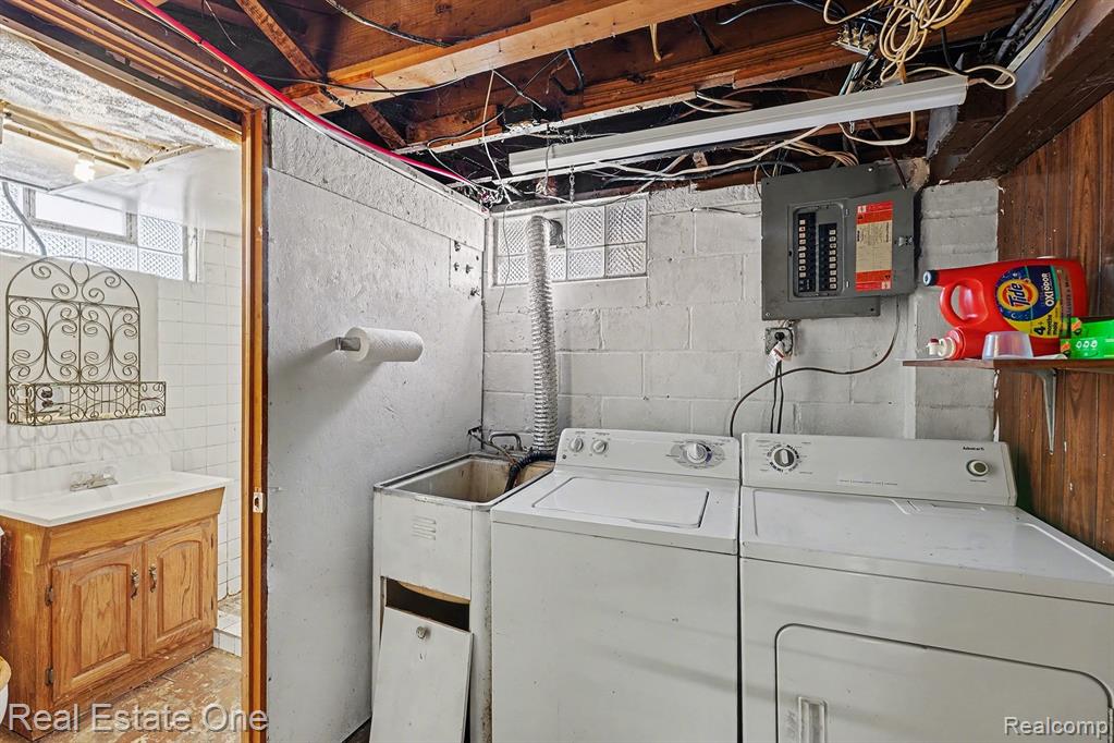 5843 Banner Street, Taylor, MI 48180 — Photo 13