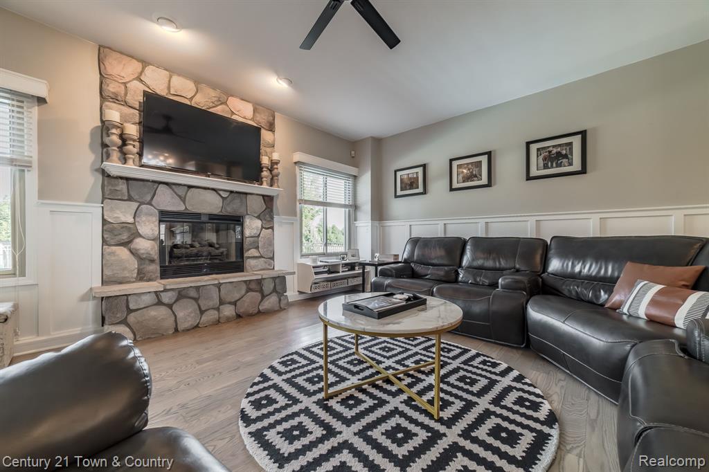 914 SHREWSBURY Drive, Clarkston, MI 48348 — Photo 8