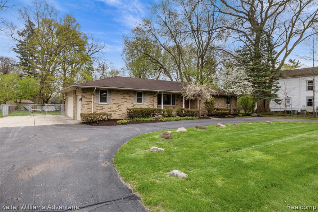 24806 Power Road, Farmington, MI 48336 — Photo 3