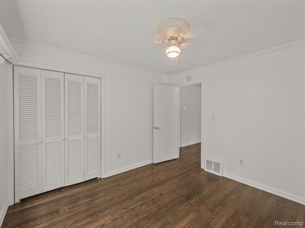 48070 SHELBY Road, Shelby Twp, MI 48317 — Photo 16