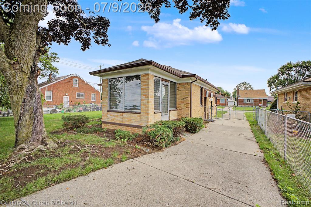 6999 Fenton Street, Dearborn Heights, MI 48127 — Photo 40