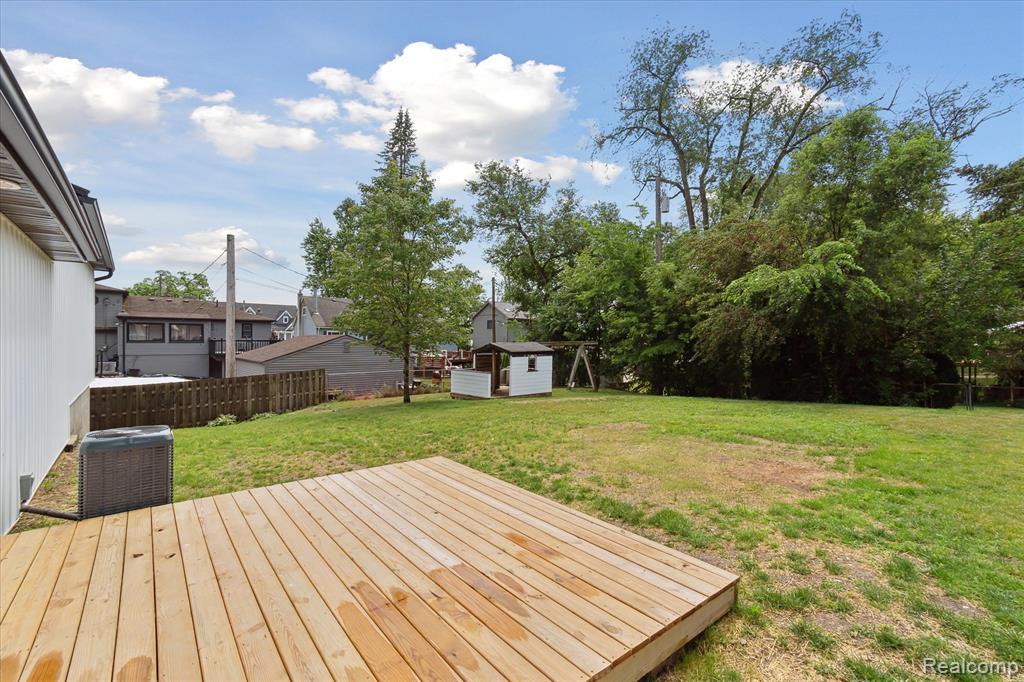 2145 Terrapin Street, Wolverine Lake, MI 48390 — Photo 43