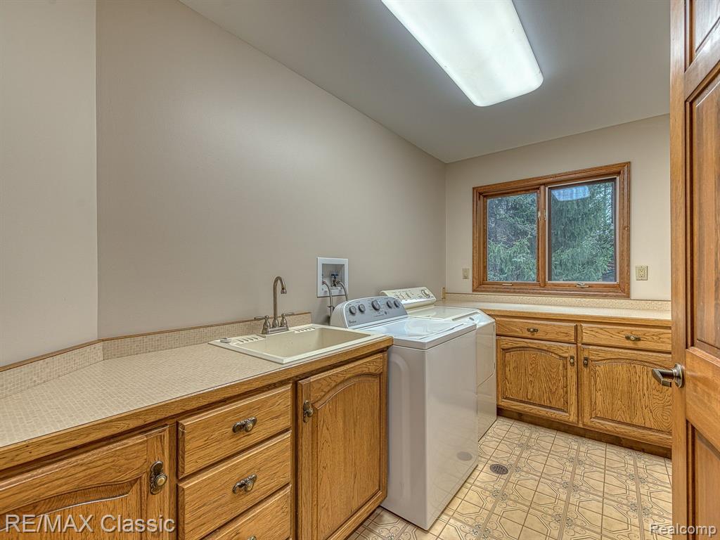9415 N TERRITORIAL Road, Plymouth, MI 48170 — Photo 28