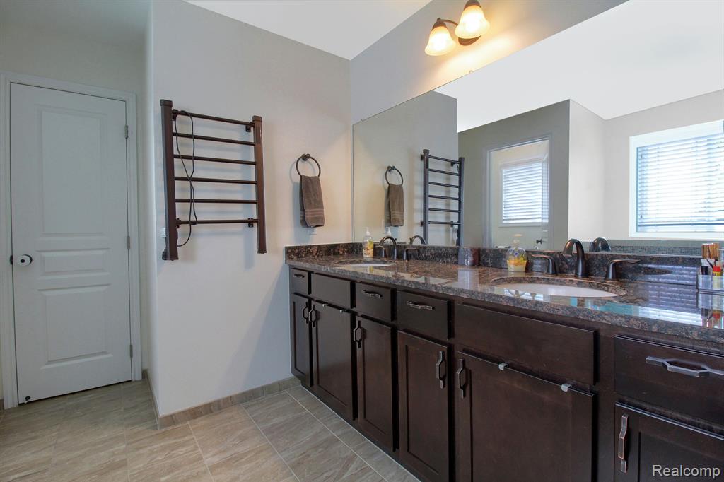 518 PARKDALE AVE, Rochester, MI 48307 — Photo 14