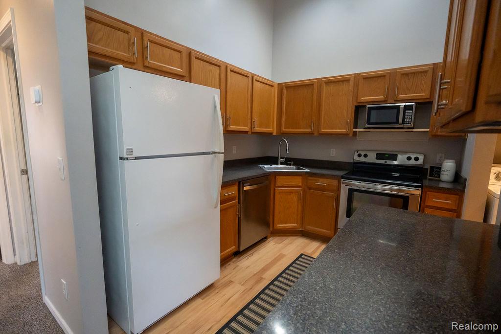 23273 Bunte Court, Trenton, MI 48183 — Photo 14