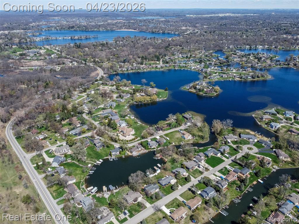 10420 Cedar Point Drive, White Lake, MI — Photo 5