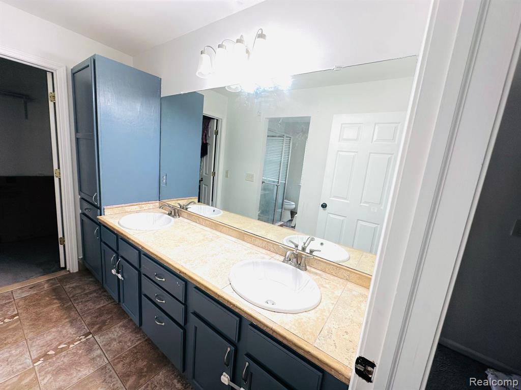 521 CHERRY GROVE Road, Canton, MI 48188 — Photo 9