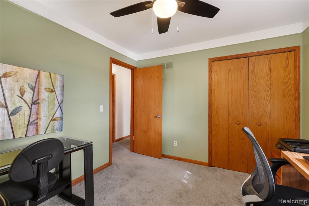 46405 Oaklawn Street, Macomb, MI 48042 — Photo 17
