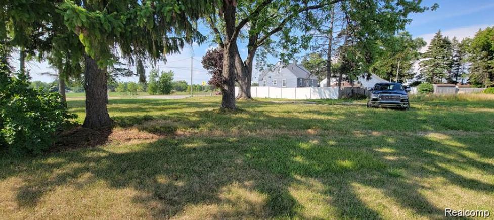 6579 WESTSIDE SAGINAW Road, Bay City, MI 48706 — Photo 13