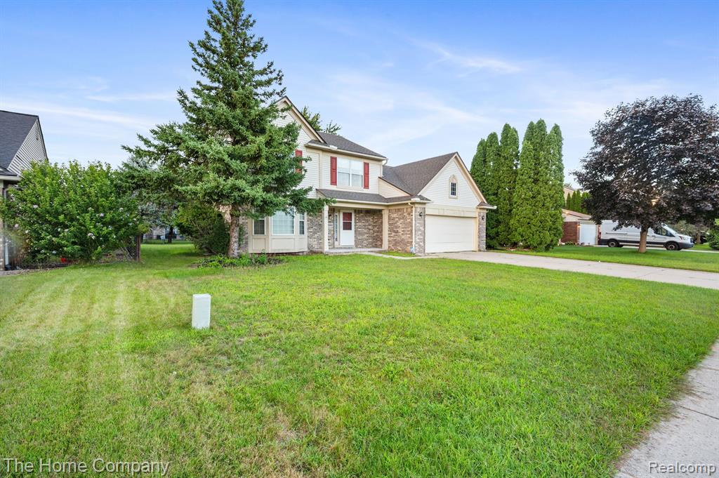6868 Essex Court, Waterford, MI 48327 — Photo 2