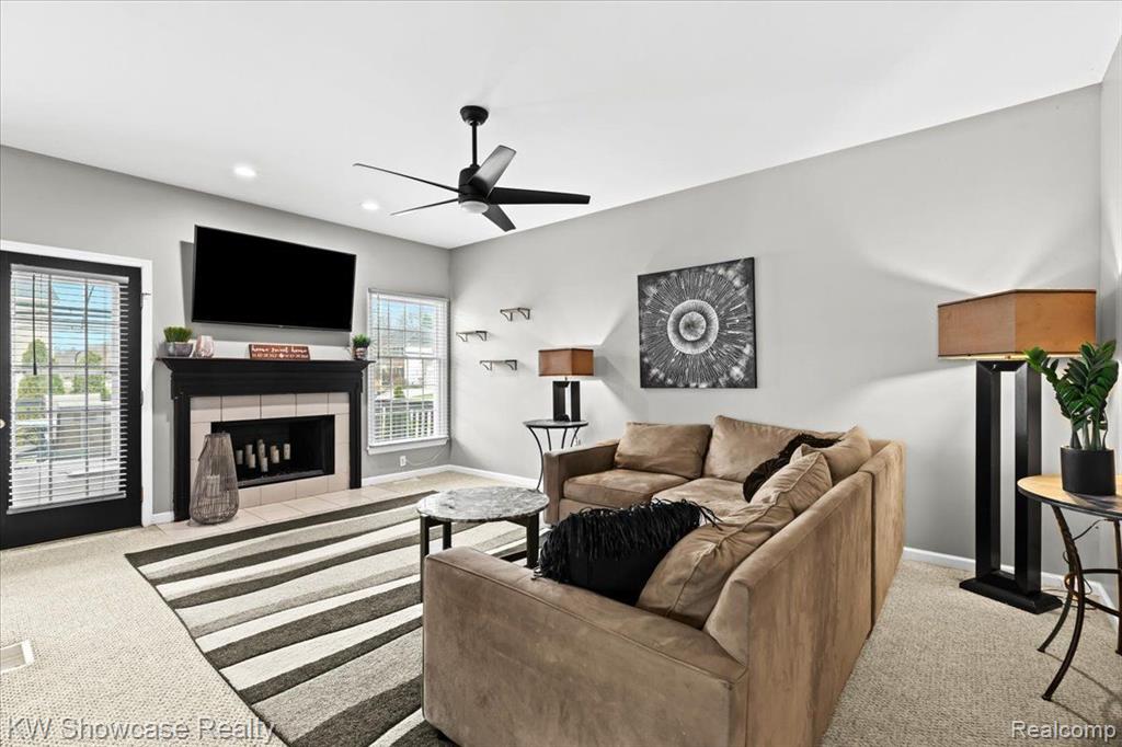 1042 POLO Drive, South Lyon, MI 48178 — Photo 9