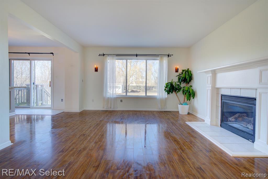 8056 LARK Lane, Grand Blanc, MI 48439 — Photo 20