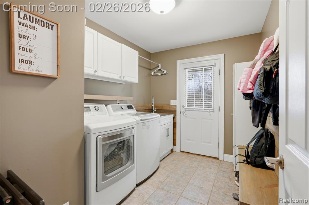 65690 North Avenue, Ray, MI, 00000