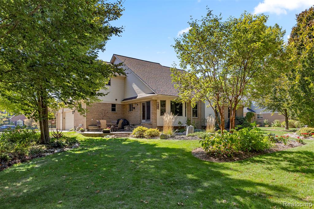 27142 Newberry Boulevard, Brownstown, MI 48134 — Photo 41