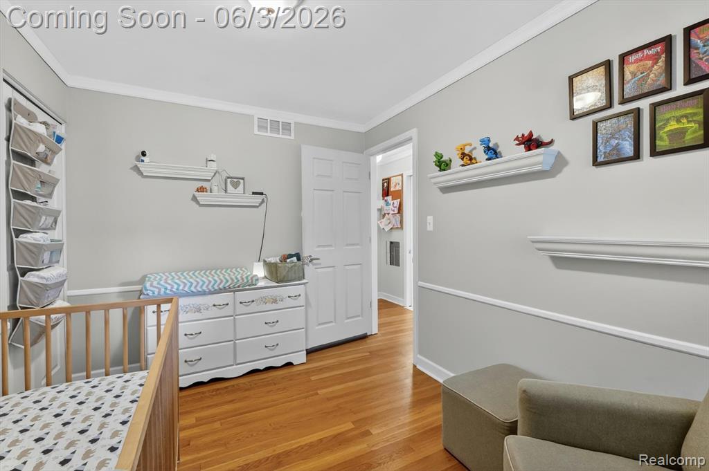 512 Redwood Drive, Troy, MI 48083 — Photo 30