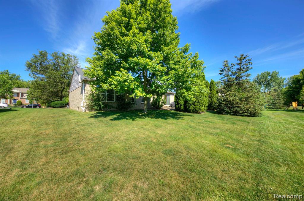 3425 EMPIRE STATE Drive, Canton, MI 48188 — Photo 41