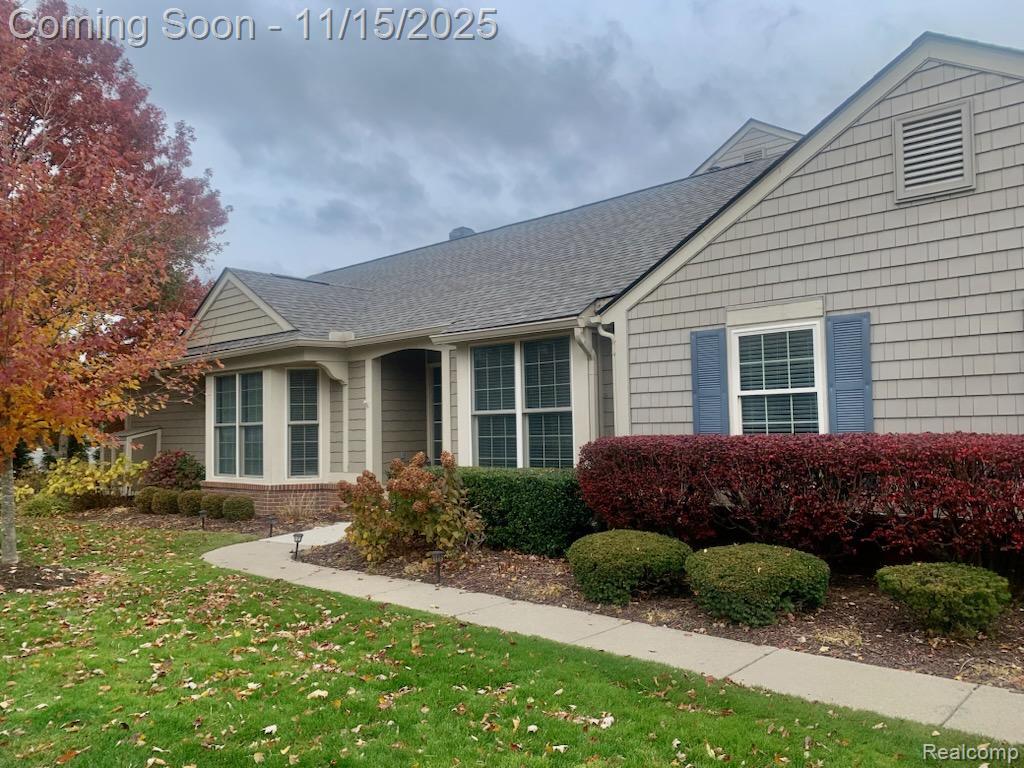 909 Tartan Trail, Bloomfield Hills, MI 48304 — Photo 2