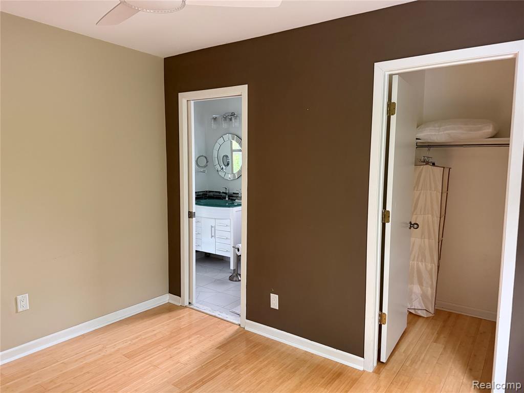 5589 Loveland Street, West Bloomfield, MI — Photo 14