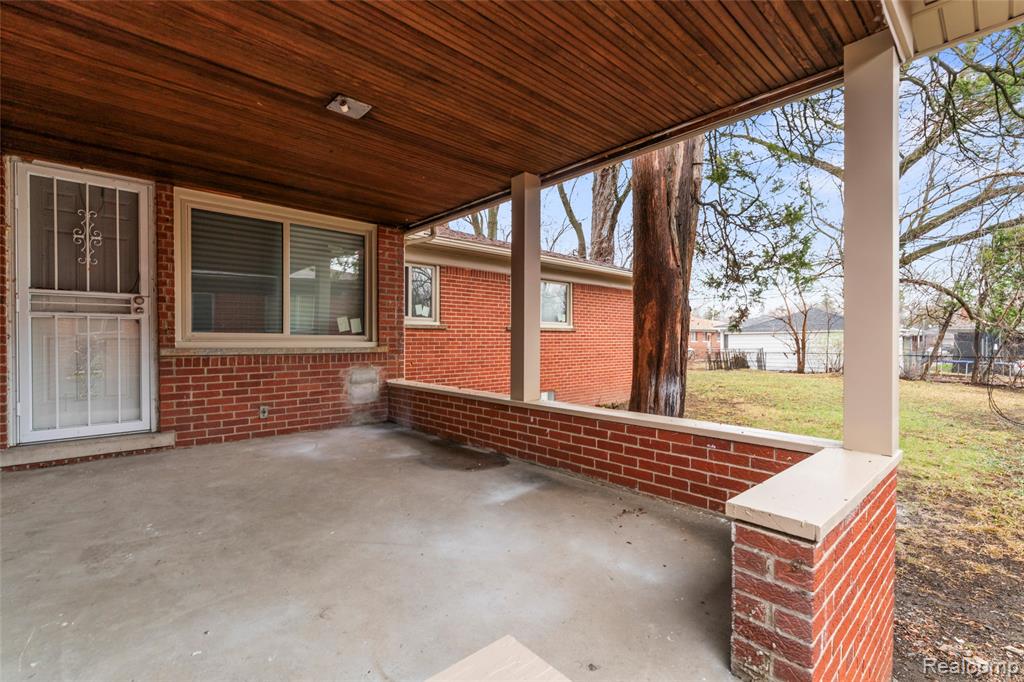 19300 Greydale Avenue, Detroit, MI 48219 — Photo 5