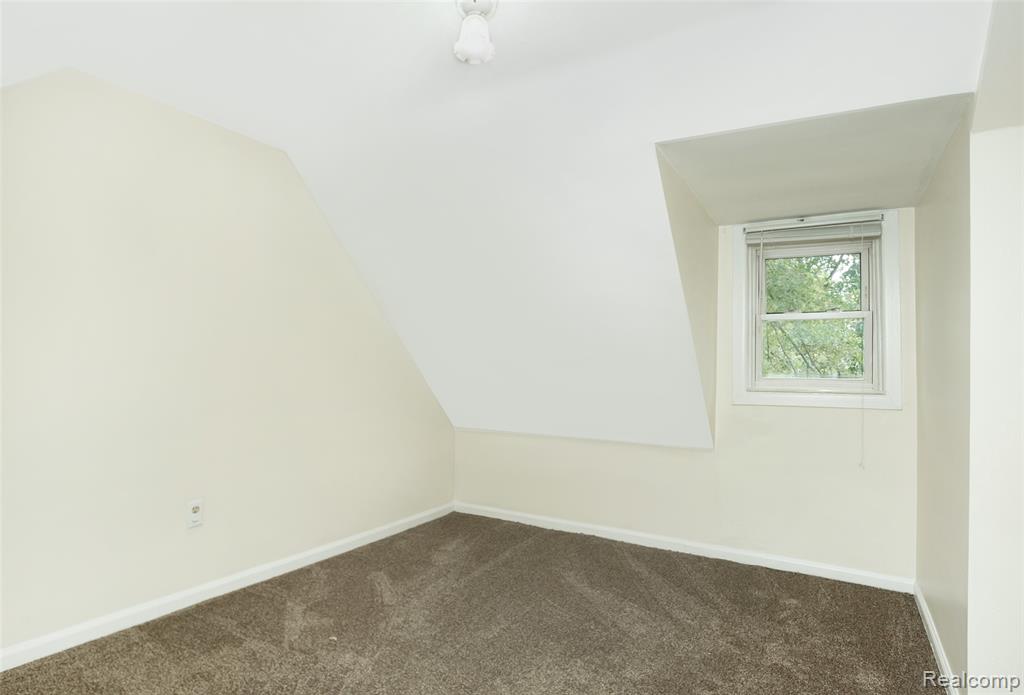 922 Butternut Avenue, Royal Oak, MI 48073 — Photo 14