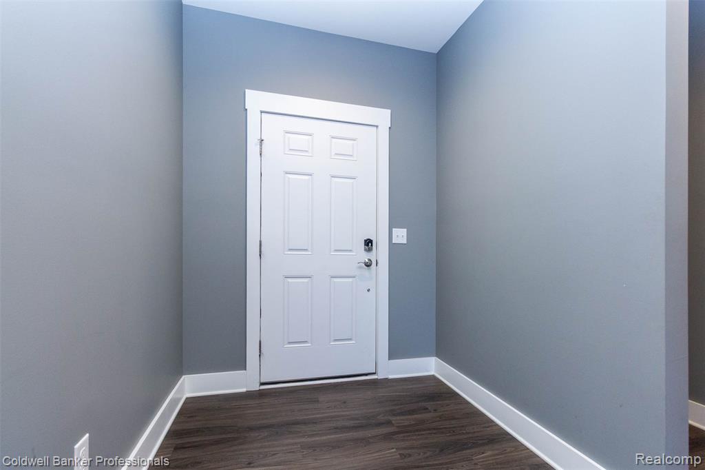 50047 Norfolk Court, Canton, MI 48188 — Photo 6