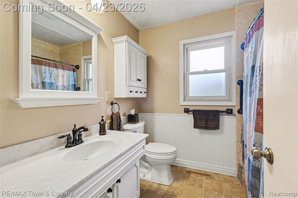 5163 Blossom Drive, Flushing, MI 48433 — Photo 18