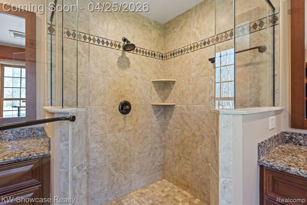 1631 Mystic Hills Drive, Milford, MI 48380 — Photo 32