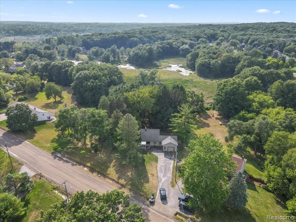8381 Tindall Road, Springfield, MI 48350 — Photo 38