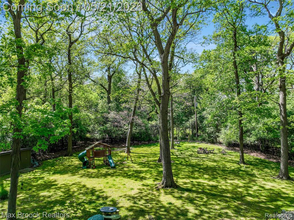 255 N Berkshire Road, Bloomfield Hills, MI 48302 — Photo 42
