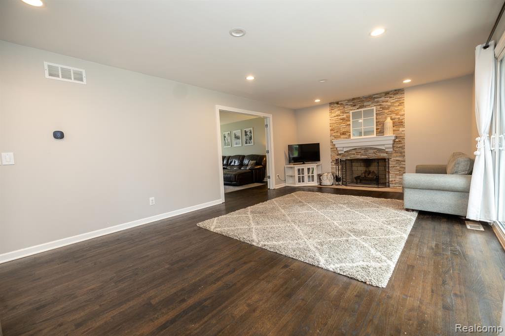 6825 ALDERLEY Way, West Bloomfield, MI — Photo 14