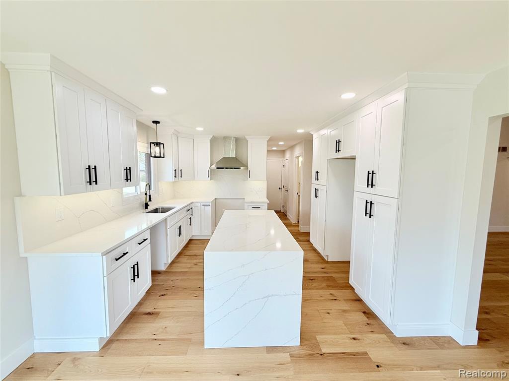 51073 Pinewood Drive, Macomb, MI 48042 — Photo 12