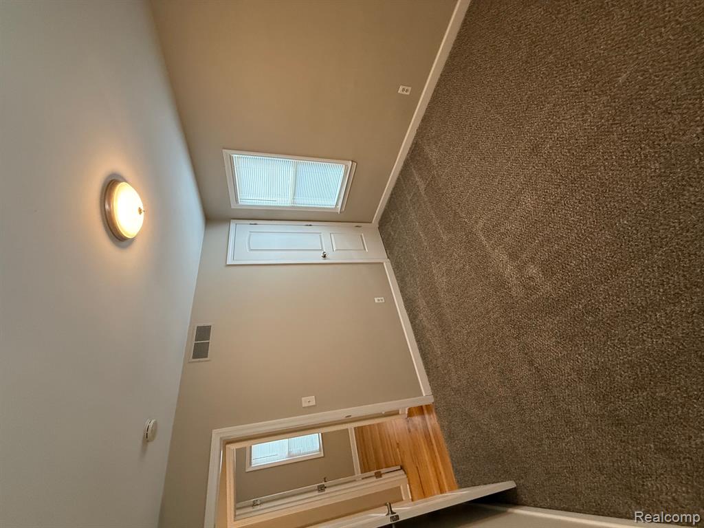 929 PRINCETON Road, Berkley, MI 48072 — Photo 21